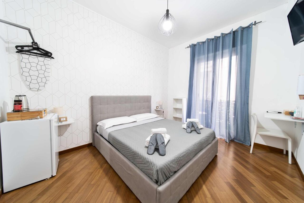 Dante 138 Class Rooms & Apartments Барі Екстер'єр фото